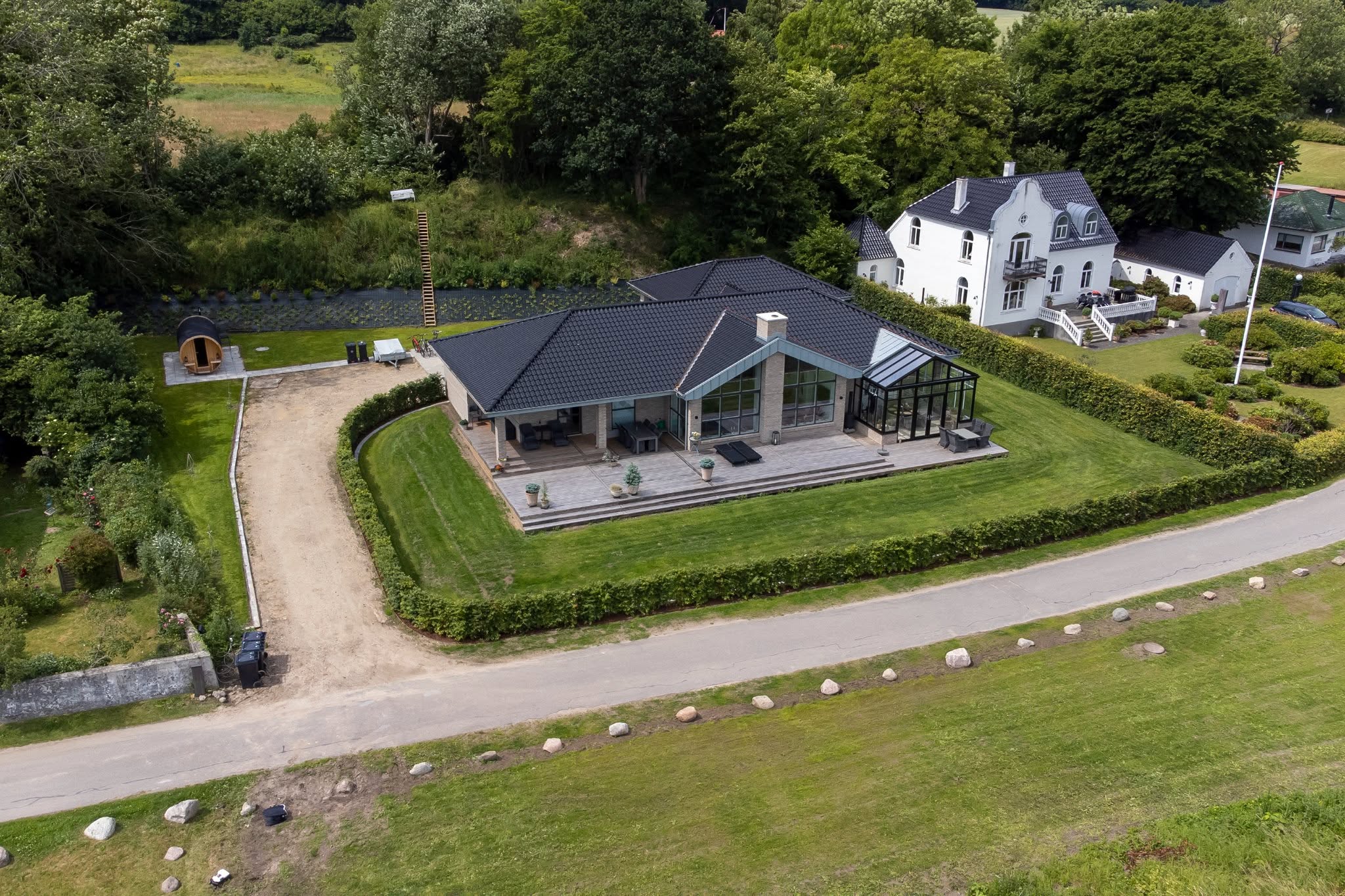 Bildmaterial zum Quellenbeitrag: Moderne Villa ersetzt Fischerhaus aus dem Jahr 1877