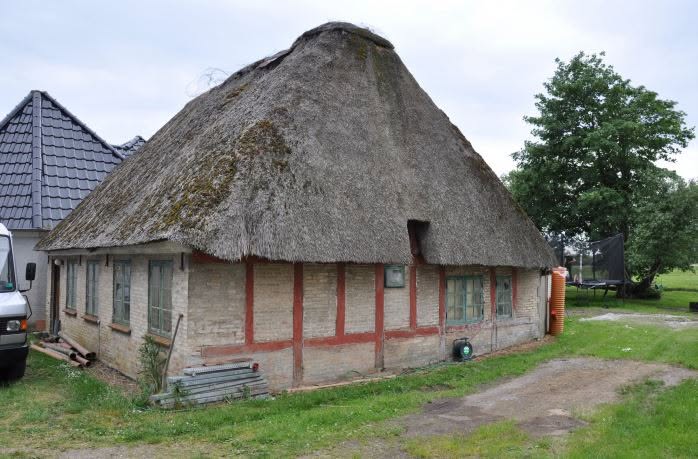 Billedmateriale fra indlægget: Nedrivning af bevaringsværdig bygning fra år 1748 – Egen Møllevej 3