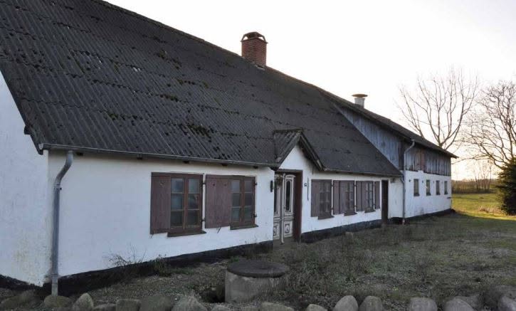 Image material for the source post: Farmhouse built in 1780 - Demolition permit granted