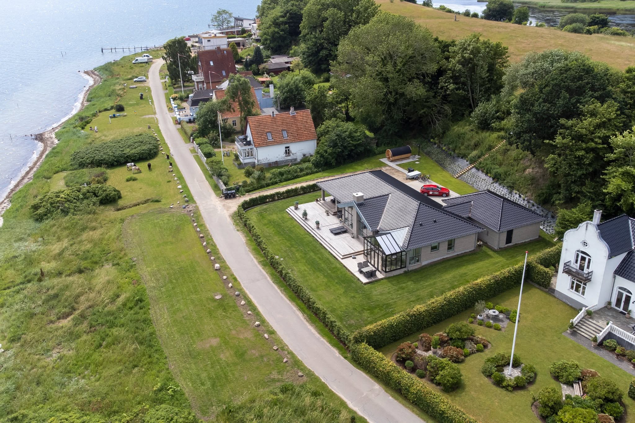 Bildmaterial zum Quellenbeitrag: Moderne Villa ersetzt Fischerhaus aus dem Jahr 1877